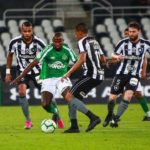 Chape empata com o Botafogo no Engenhão e Emerson Cris tece elogios ao elenco