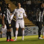 Série C: Expulsões atrapalham e o Criciúma fica no empate com o Botafogo da Paraíba