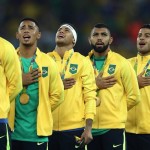 Brasil festeja o ouro olímpico no futebol diante dos alemães no Maracanã