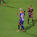 Apesar do futebol limitado, Avaí estreia com vitória na Ressacada
