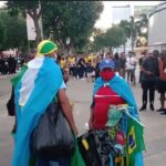 Vídeo – Copa América: Argentinos fazem a festa enquanto aguardam para entrar no Maracanã